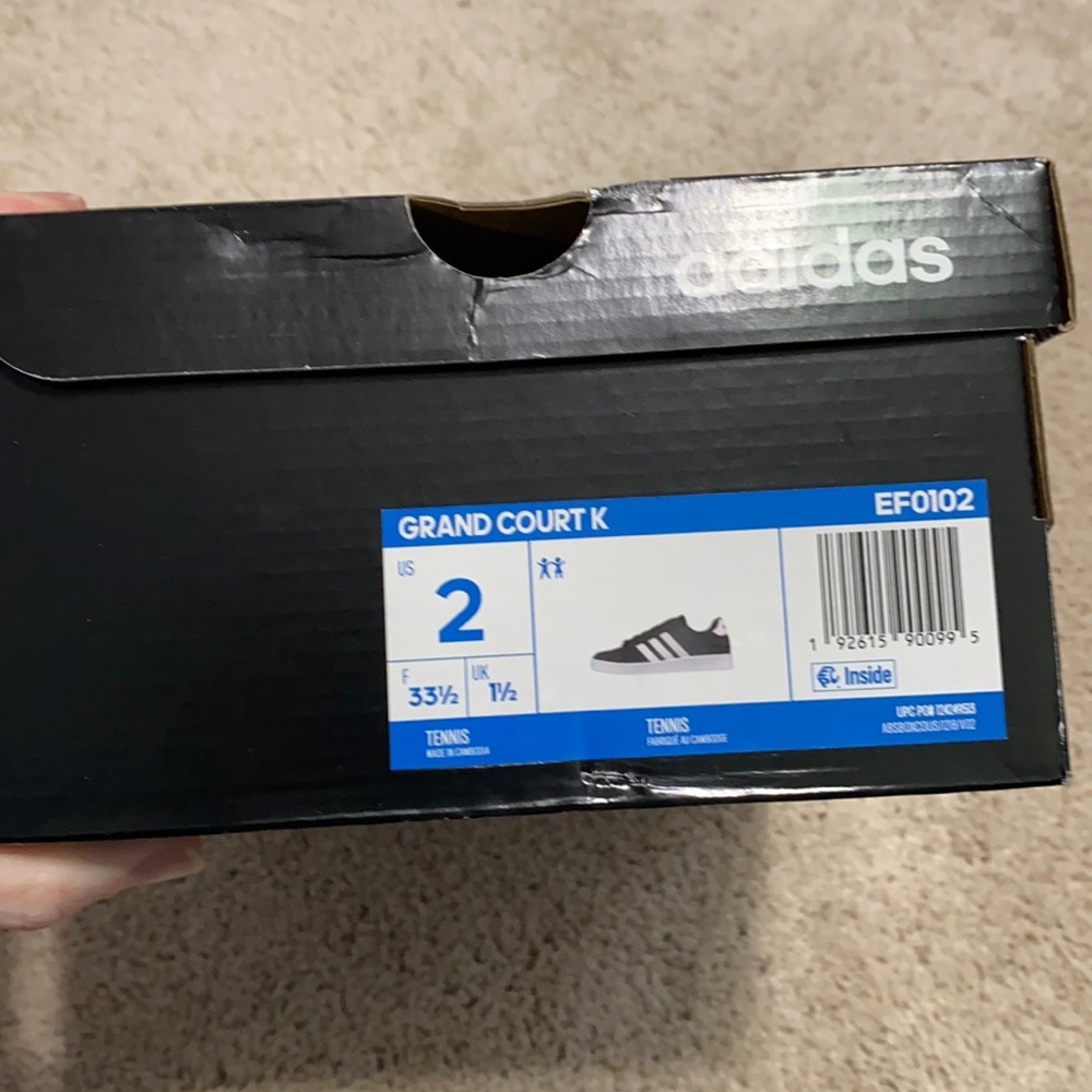 Brandee in box Adidas